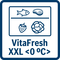 Das geräumige VitaFresh XXL <0°C> System bietet ideale Lagerbedingungen für alles, was frisch ist: einen kühleren Bereich für Fleisch und Fisch und eine Schublade mit Feuchtigkeitsregulierung, in der Obst und Gemüse knackig bleibt.